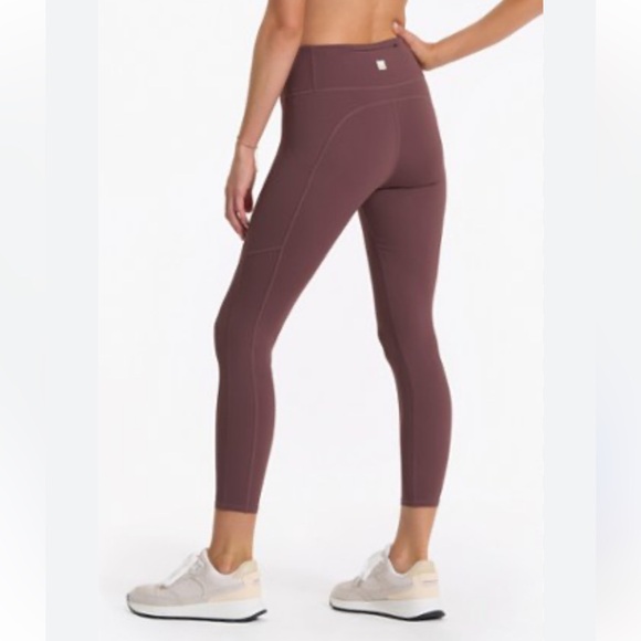 Pants - Vuori Stride Pocket Leggings 7/8 Chestnut Size Medium